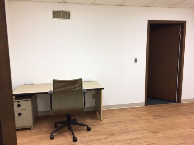 102 E Schoolhouse Rd, Yorkville, IL 60560